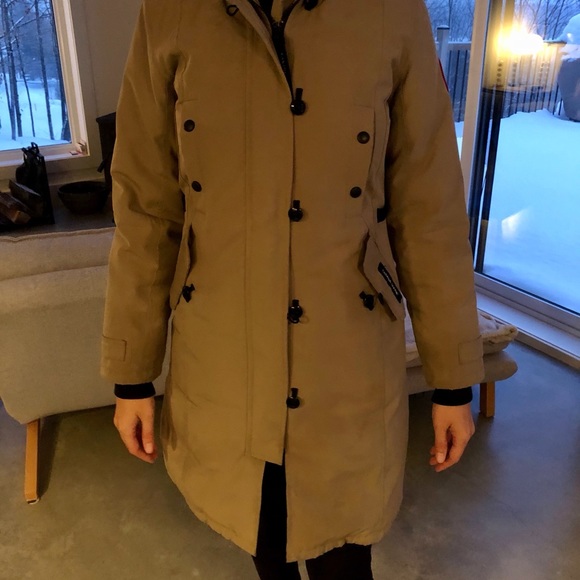 Canada goose winter jacket - Picture 4 of 5